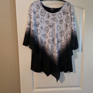 Investments Black and Gray Women's Tunic with Shell Design